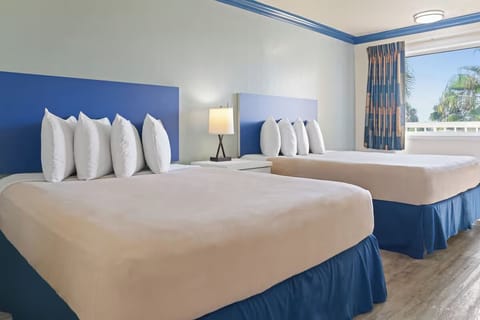 Wake up to sunshine and crisp linens in comfort.