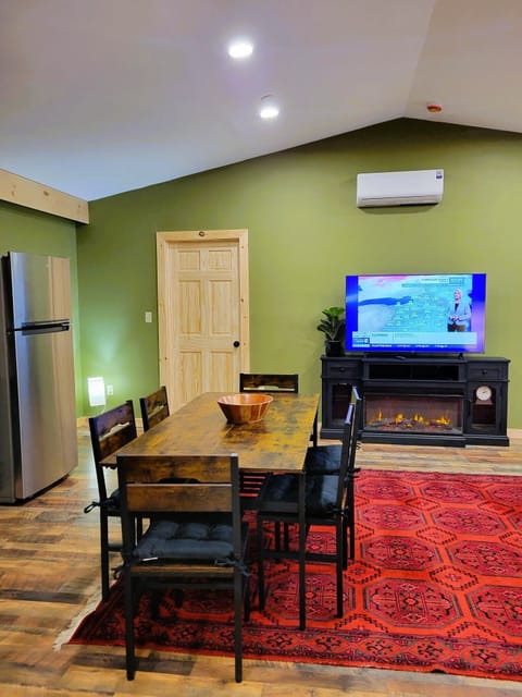 H4 - Three-Bedroom Apartment (589)