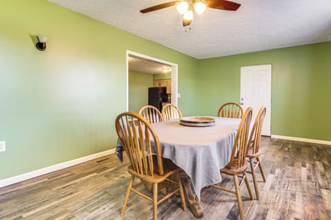Dining Room | Dishware & Flatware