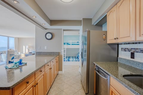 Fully furnished kitchen