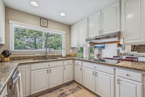 Spacious Kitchen - All Utensils...