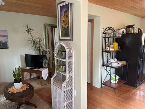 Lounge and full kitchen