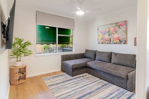 Living Room + Smart TV