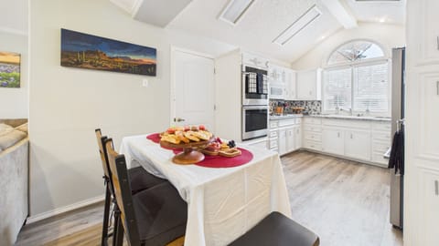 Dining Area | Open Concept | Seating for Six