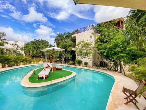 Outdoor pool 