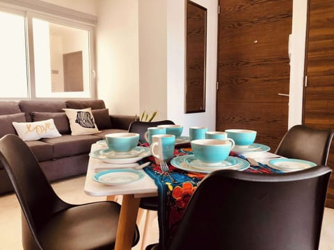 Dinning Table