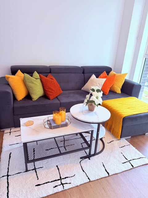 Seating area: 5 seater sofabed (3 sleeps)