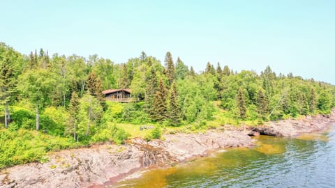 Lutsen House is a beautiful home located on the shores of Lake Superior.