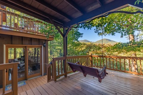 Front deck with 2 person swing and beautiful view