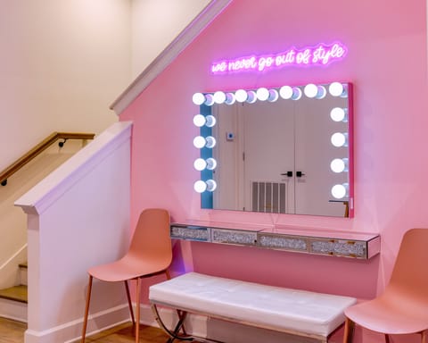 Dedicated glam station.