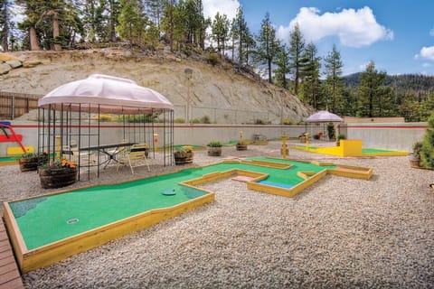 Unwind outdoors with playful mini-golf and mountain-fresh air.