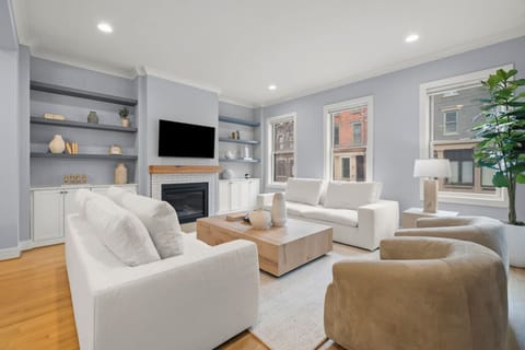 Living Room w/ Smart TV (Open To Kitchen)