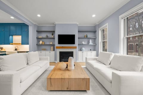 Living Room w/ Smart TV (Open To Kitchen)