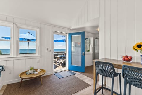 Your cottage on the beach!