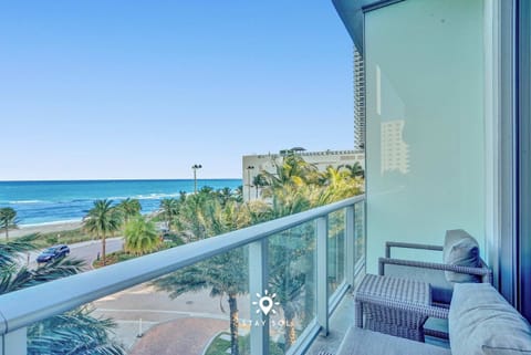 Balcony - views 