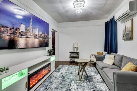 Lodi Vacation Rental | 3BR | 2BA | 1,200 Sq Ft | 6 Steps to Enter