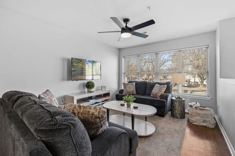 Discover comfort and convenience at our 3-bedroom, 2.5-bath, townhome nestled along the famous Razorback Greenway trail!