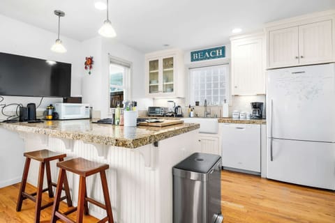 Kitchen + Counter-Height Bar Seating