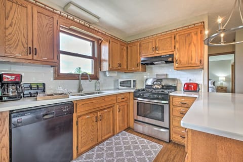 Kitchen | Center Island | Pendant Fixtures & Dining Area Flow