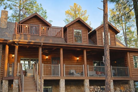 An expansive 5,000 sq ft luxury cabin surrounded by towering pines—your private retreat in Payson.