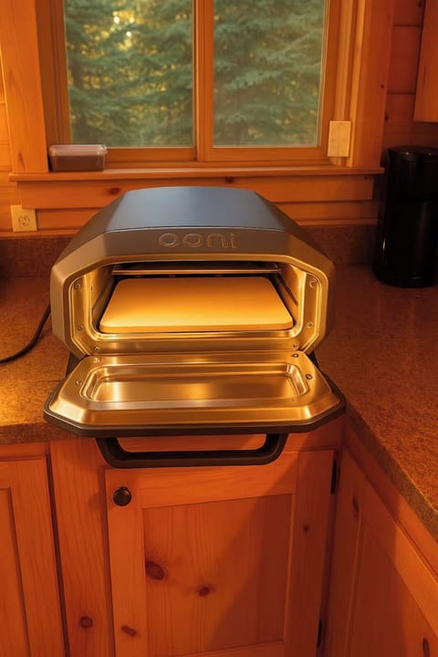 Ooni Volt 12 Electric Pizza Oven for you to make great Pizza!