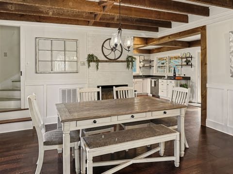 Farmhouse Dining Room