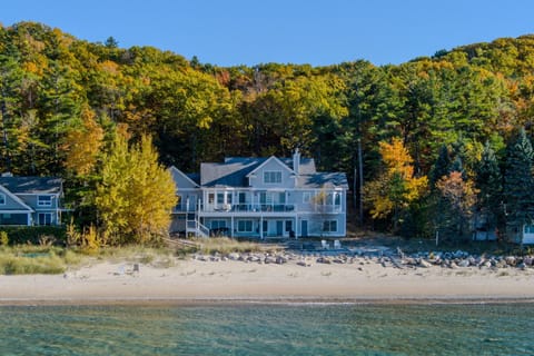 Enjoy indoor outdoor living spaces with private beach frontage