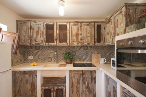 Autumn, Kitchen, Spring, Summer