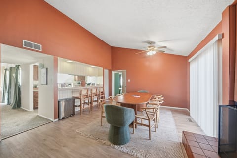 Dining Room, Dining Table, Furniture, Indoors, Table