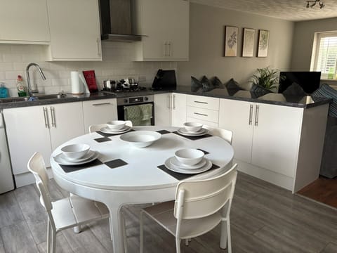 Kitchen and dining area