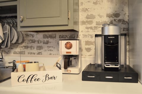 Coffee Bar with Nespresso/drip coffee/coffee bar