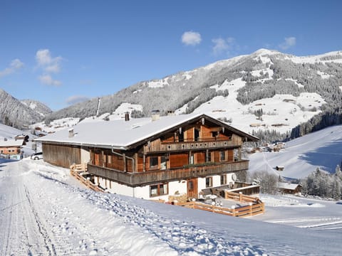 Holiday Home Exterior [winter]