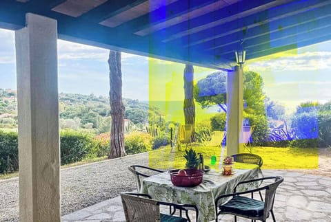 Water, Body Of Water, Coast, Coastal And Oceanic Landforms, Sea, Residential Area, Landscape, Ocean, Headland