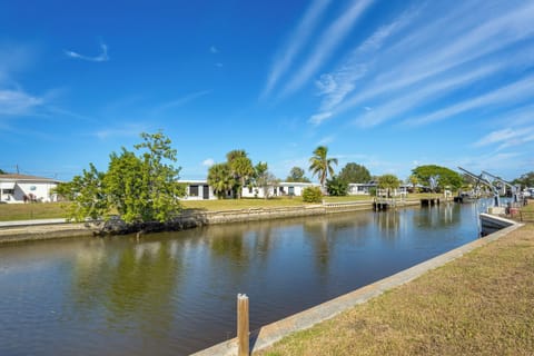 Port Charlotte Vacation Rental | 2BR | 1BA | 1,080 Sq Ft | Step-Free Access