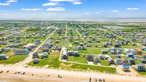 Breezy Point Exterior: Beachfront with panoramic views! 