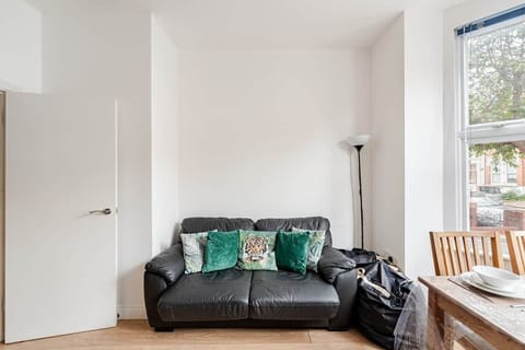 Living Room / Lounge