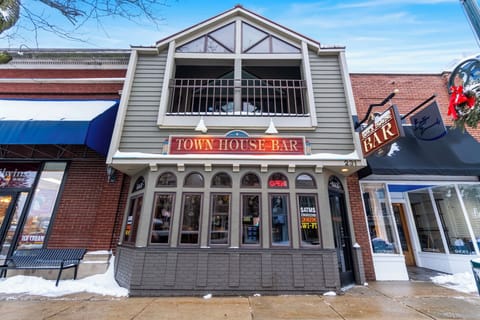 Located in the heart of downtown Charlevoix, steps from shops, dining, and the marina.