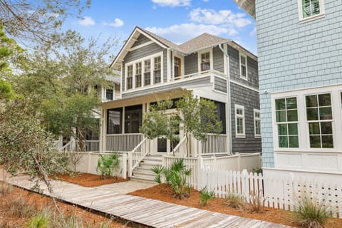 Welcome to 'Sea Glass Cottage' in Watersound West!