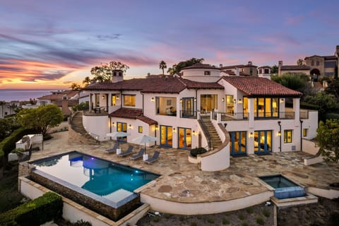 02 - villa-pacifica-aerial-twilight (5)