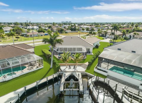 Casa Del Mar, Sand Beach Pool & Canal View