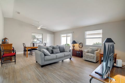 The Villages Vacation Rental | 2BR | 2BA | 1,100 Sq Ft | 1 Step Required