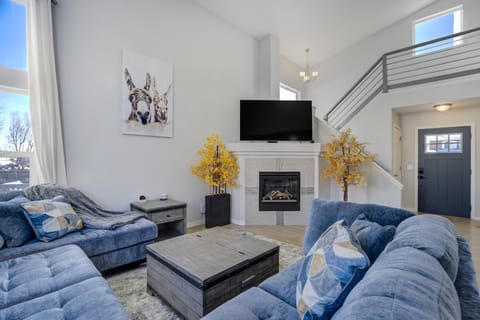 Newly furnished, multi-level home in Colorado Springs—perfect for families and groups!