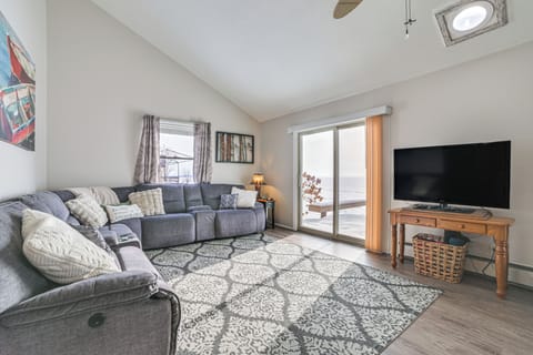 Houghton Lake Vacation Rental | 4BR | 3BA | 2,096 Sq Ft | 2 Steps Required