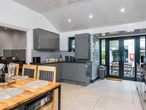Kitchen/diner | West Lodge Estate Gate House, Crieff