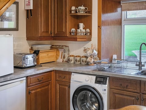 Kitchen/diner | East Challoch Farm Dairy Cottage, Stranraer