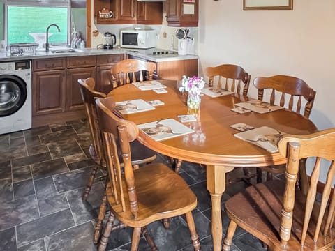 Kitchen/diner | East Challoch Farm Dairy Cottage, Stranraer