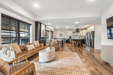 Main level living room