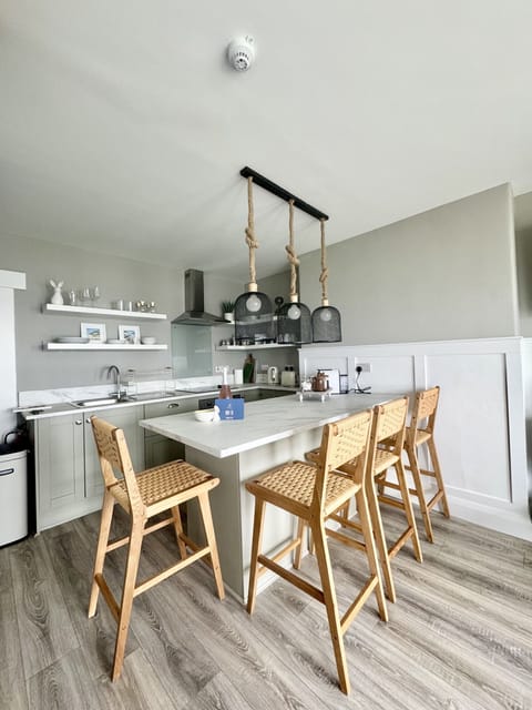 Sea Glass Kitchen Dining area