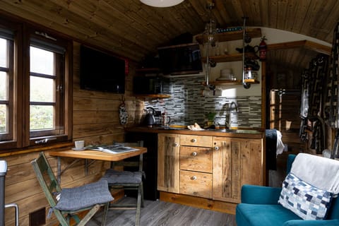 Dining table seating two - Pedney