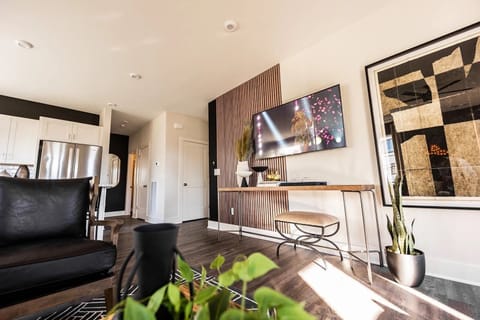 228: Open concept living area with ample seating